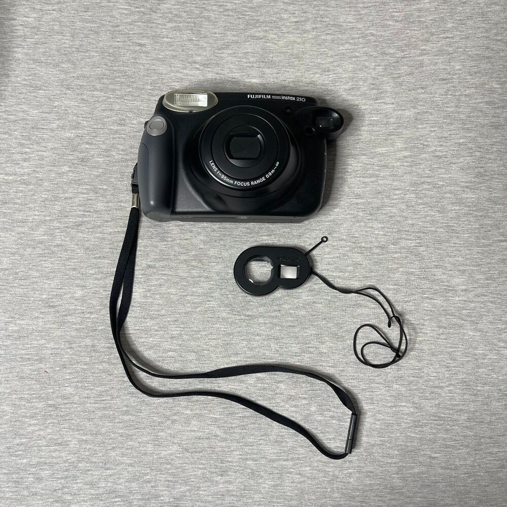Fujifilm Instax 210 Instant Film Camera in Box - Picture 3 of 12